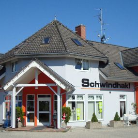 Expert Schwindhakl, Hitzendorf - Aussenansicht