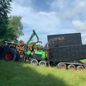 Gute Erde für den Garten aus der Kompostieranlage
