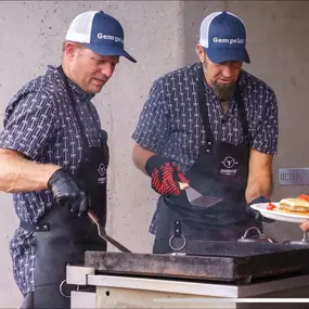 Fleisch & Spezialitäten, Catering, Burger-Party