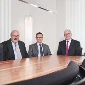Notariat und Advokatur / Graf, Krummenacher & Partner KLG