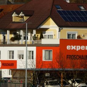 Expert Froschauer - Aussenansicht