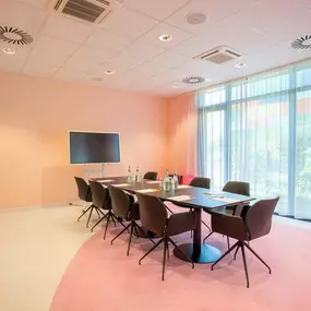 Meeting Room - Creative Cave