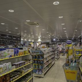 interieur-de-la-pharmacie-sun-store-bulle-migros