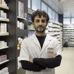 pharmacien-homme-sun-store-martigny-manoir