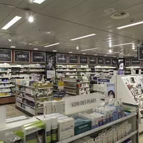 interieur-de-la-pharmacie-sun-store-geneve-plainpalais