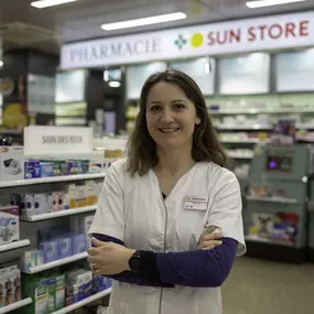 pharmacienne-pharmacie-sun-store-geneve-plainpalais