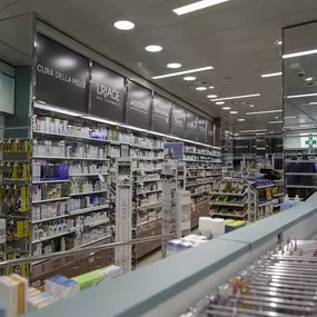 cura-della-pelle-prodotti-farmacia-sun-store-lugano-peri