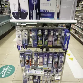 oral-b-produits-pharmacie-sun-store-chaux-de-fonds-metropole