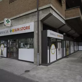 esterno-della-farmacia-sun-store-lugano-beltramina