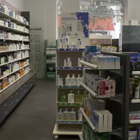 produits-de-la-pharmacie-amavita-plainpalais