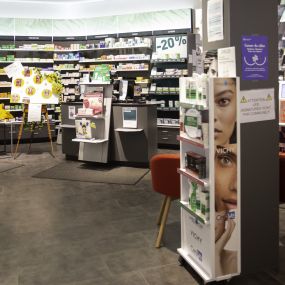 Pharmacie-Amavita-Poste-Le-Locle-produits