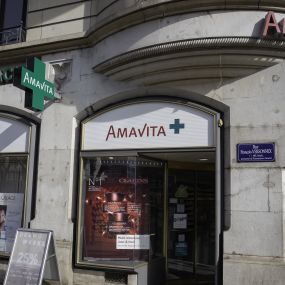Pharmacie-Amavita-Cardinaux-entrée