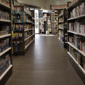 Pharmacie-Amavita-Cardinaux-produits