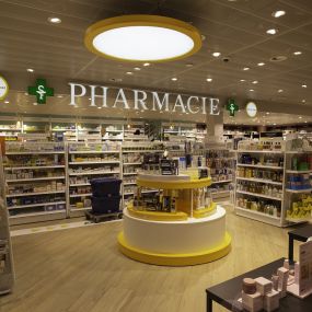 interieur-pharmacie-sun-store-crissier