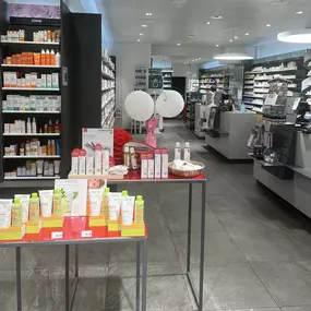 a-derma-produkte-amavita-apotheke-rheinbrücke