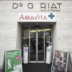 entrée-pharmacie-amavita-delémont