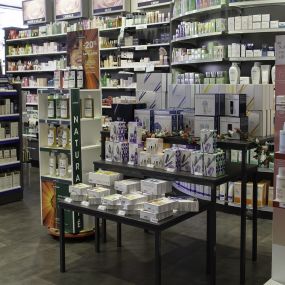 Pharmacie-Amavita-Carl-Vogt-produits