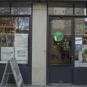 Amavita-Pharmacie-Cité-Jonction-entrée