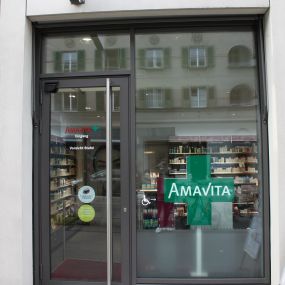 eingang-amavita-apotheke-breitenrain