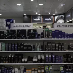 soin-pour-homme-produits-pharmacie-sun-store-geneve-les-cygnes