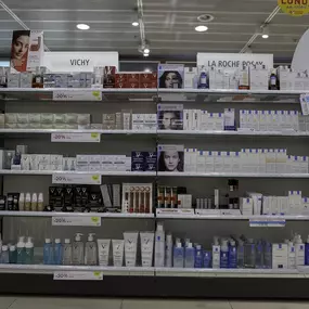 vichy-la-roche-posay-produits-pharmacie-sun-store-lausanne-chailly