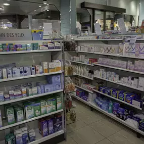 soin-des-yeux-produits-pharmacie-sun-store-nyon-bourg