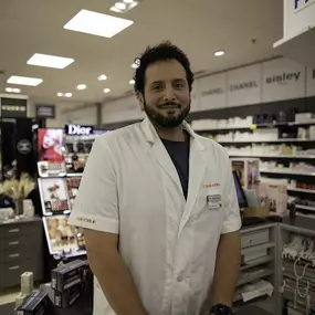 pharmacien-sadeghipour-pharmacie-sun-store-signy-centre