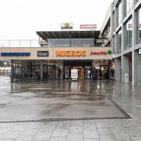 ausserhalb-der-amavita-apotheke-sonnenhof