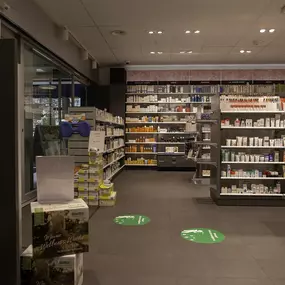 prodotti-per-la-cura-farmacia-amavita-realini