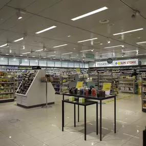 interieur-pharmacie-sun-store-avenches