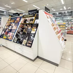 beauty-produits-pharmacie-sun-store-lausanne-metropole