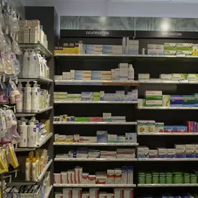 Pharmacie-Amavita-Zimmermann-intérieur