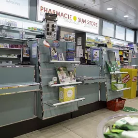 caissier-pharmacie-sun-store-montagny