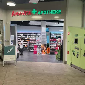 Amavita-Apotheke-Uzwil-entrance