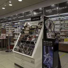 lancome-produits-pharmacie-sun-store-collombey