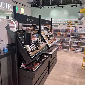 lancome-produits-pharmacie-sun-store-allaman