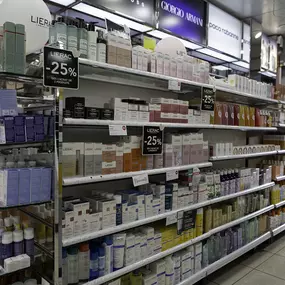 lierac-produits-pharmacie-sun-store-lausanne-gare-cff