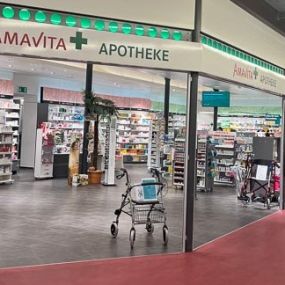 Amavita-Apotheke-Rhyland-entrance