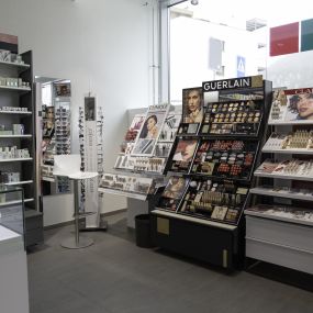 beauty-produkte-amavita-apotheke-flüela