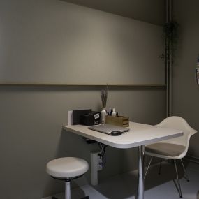 dienstzimmer-amavita-kreuz-apotheke