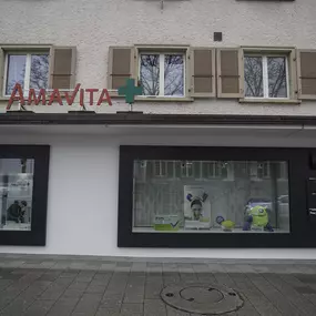 fenster-amavita-kreuz-apotheke