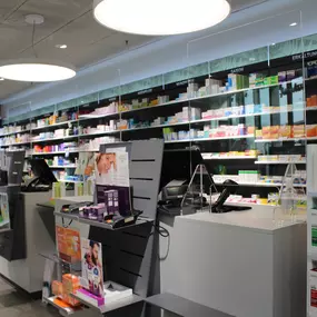 kassierer-amavita-apotheke-neumarkt-oerlikon