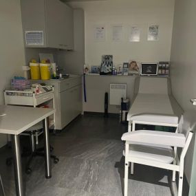 amavita-apotheke-winterthur-service-room