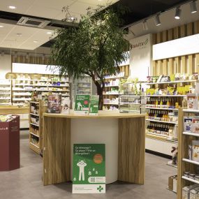 Pharmacie-Amavita-Croset-produits