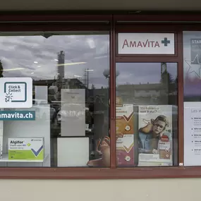 en-dehors-de-la-pharmacie-amavita-savigny