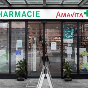 Pharmacie-Amavita-Espacité-entrée