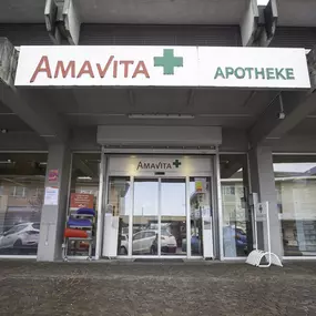 eingang-amavita-apotheke-kerzers