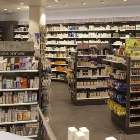 Pharmacie-Amavita-Confédération-Centre-produits