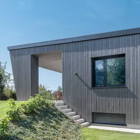 Renovieren mit Internorm ist mehr als nur Fensterwechsel – es ist eine Investition in ein Rundum-Sorglos-Paket! ???? Nach der individuellen Terminplanung messen unsere Partner die Fenster aus und prüfen die baulichen Gegebenheiten. Sauberkeit steht dabei an erster Stelle: Alle Bereiche werden abgedeckt und die Fenster vorsichtig entfernt. Nach der Installation hinterlassen wir alles sauber und ordentlich. ????????✌???? #internorm #fenster #renovierung #qualität #handwerk #bau #sauberkeit #heimwe