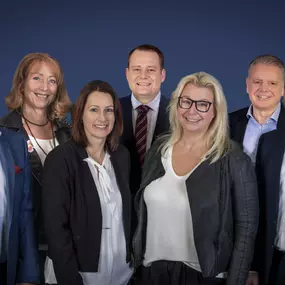 Teamfoto - DBV Deutsche Beamtenversicherung Schneppenheim GmbH - Beamtenversicherung in Köln